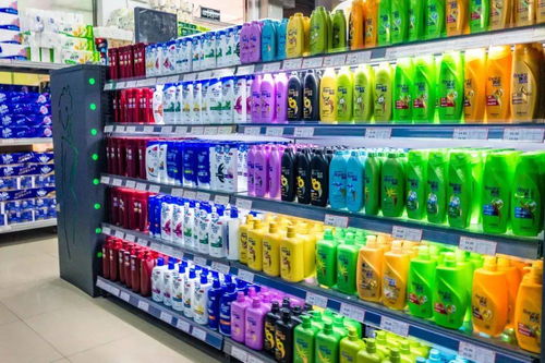 华商开学季 校内超市一站式配齐用品，自助收银免排队